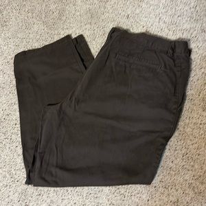 Old navy men’s classic khakis 44 x 30